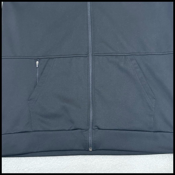 NikeThermaFit🔥🪶 XL Black Hooded Zip Up Jacket, 3 Pockets, Like New, Clean. Warm - Picture 6 of 16